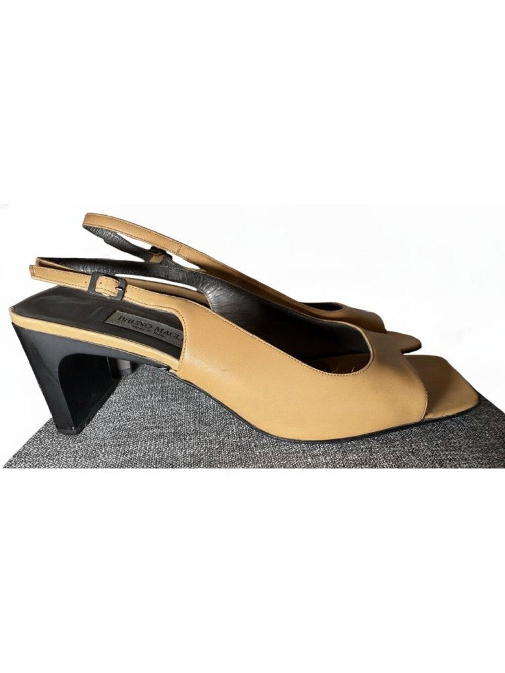 Bruno Magli Tan Leather Slingback Block Heel Sandals Size 8.5